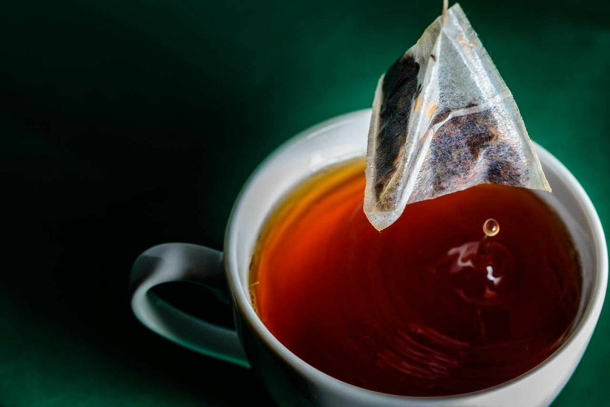 25 лайфхаков, как повторно использовать чайные пакетики - лайфхакер
