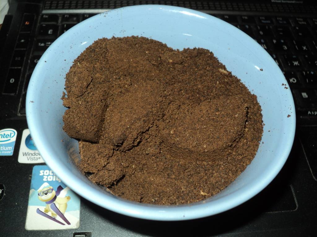 Использование в садоводстве кофейного жмыха как удобрения – дачные дела