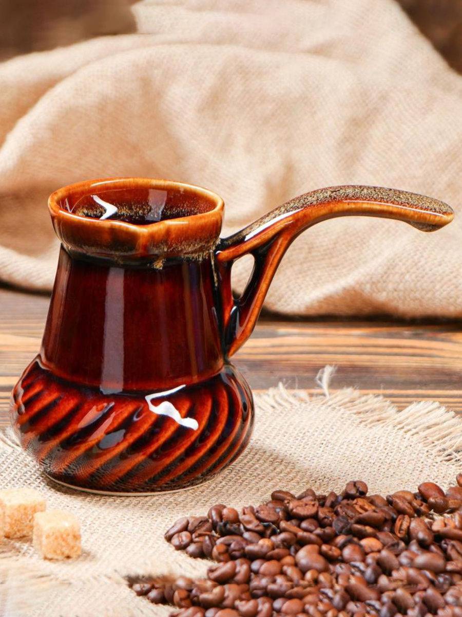 Керамическая турка: как пользоваться посудой для кофе из керамики? сравнение глиняных и медных турок. лучше ли изделия из глины, чем фарфоровые?