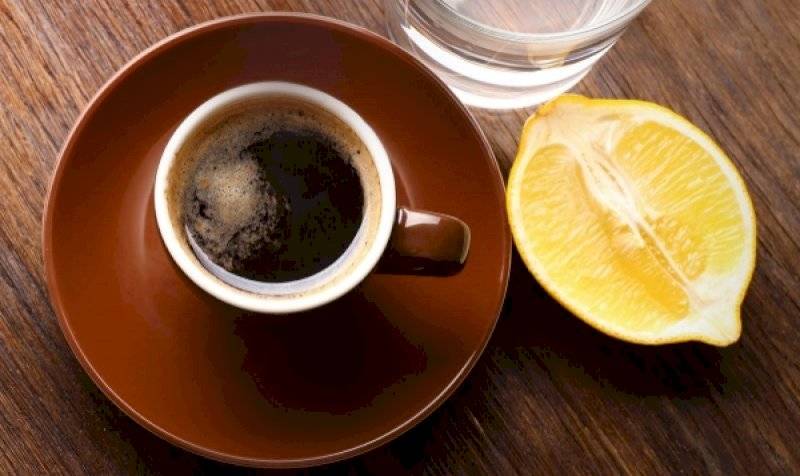 Кофе с лимоном: польза и вред, рецепты
