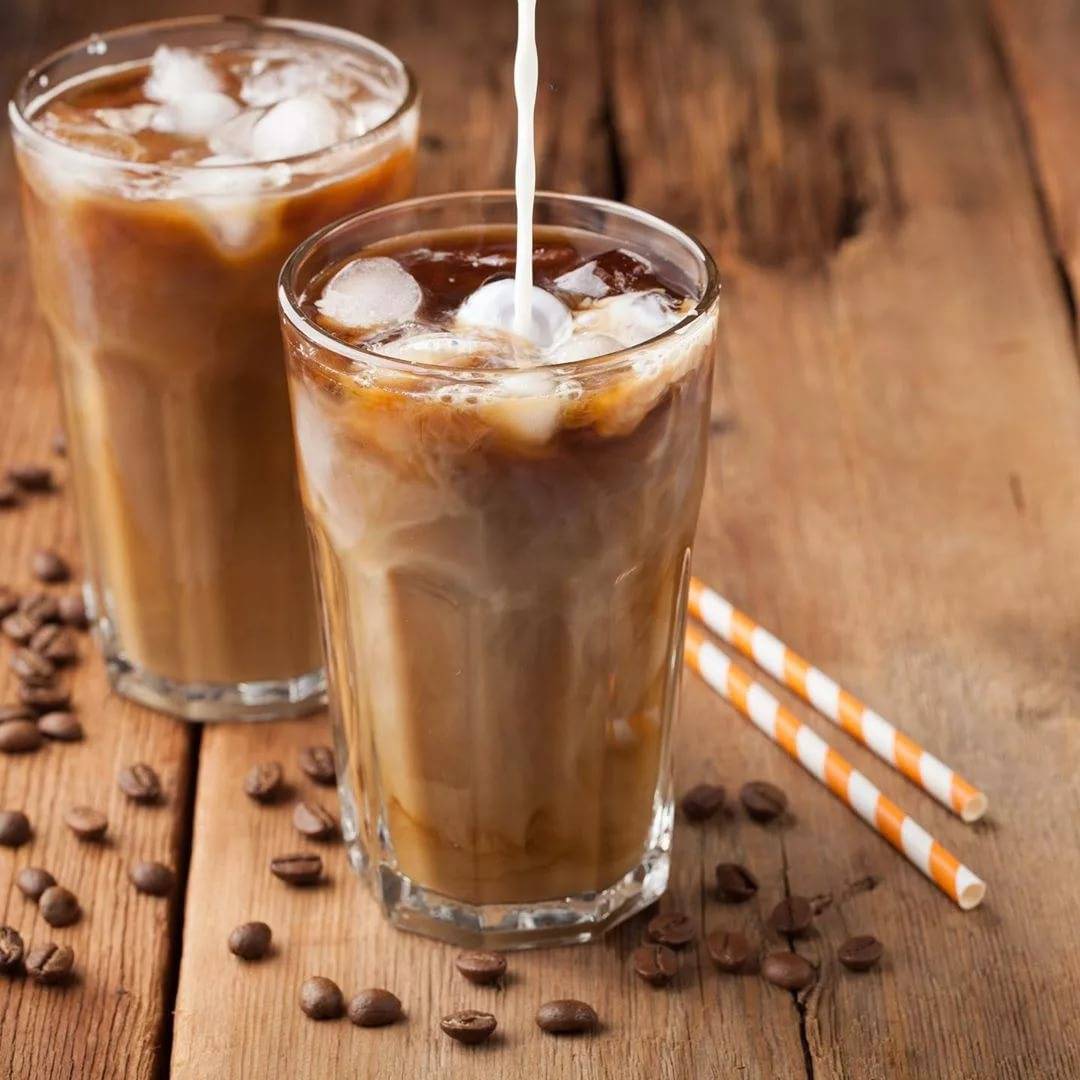 Дальгона-кофе — взбитый кофе с молоком