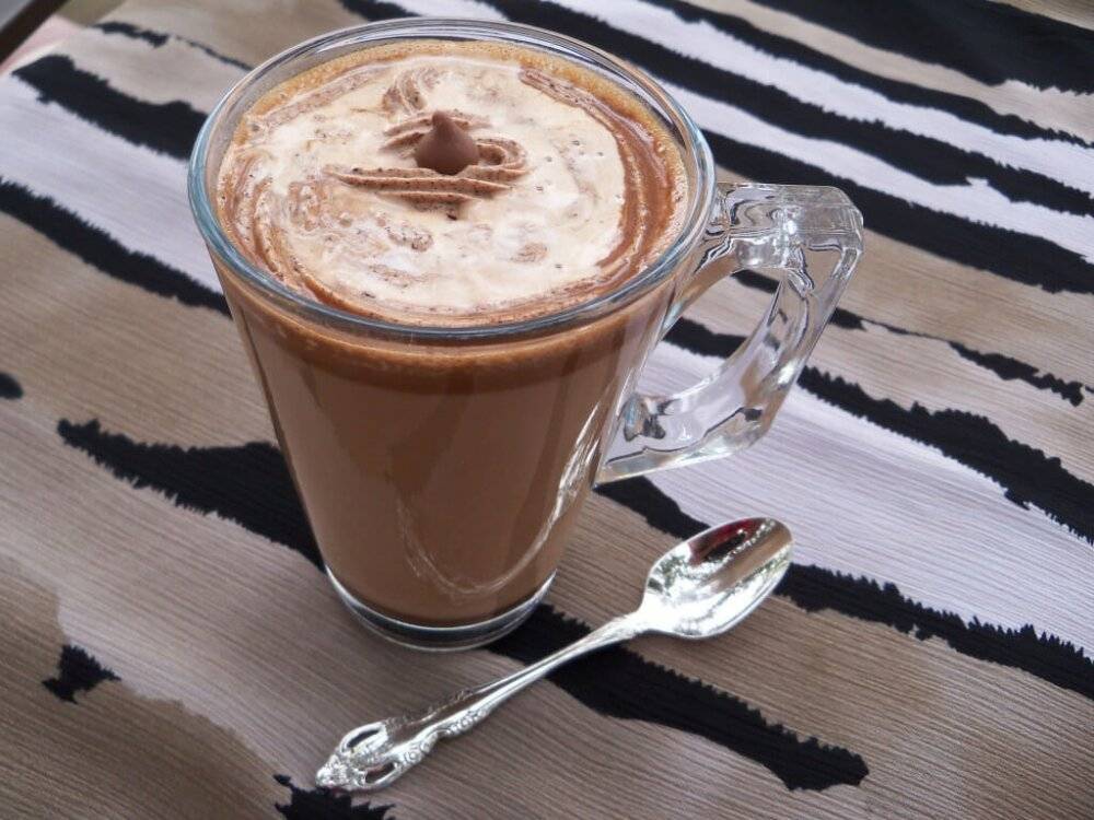Кофе мокачино – сочетание сливочных и шоколадных ноток