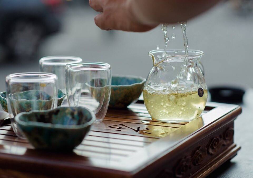 Как хранить чай в домашних условиях и в чем лучше?