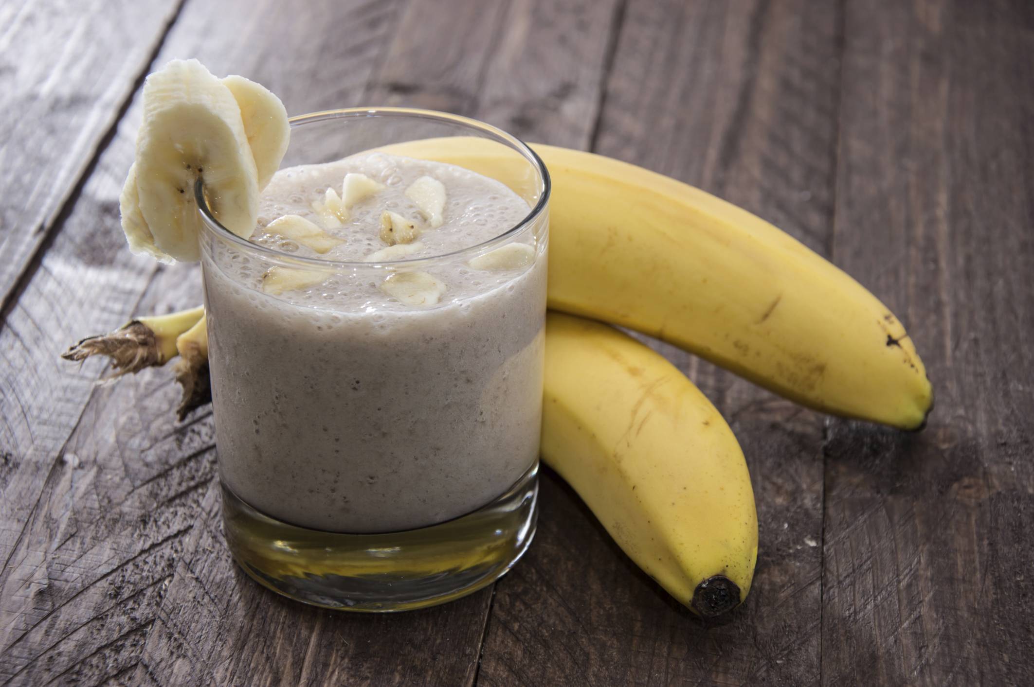 Банановый смузи - топ-10 лучшие рецепты