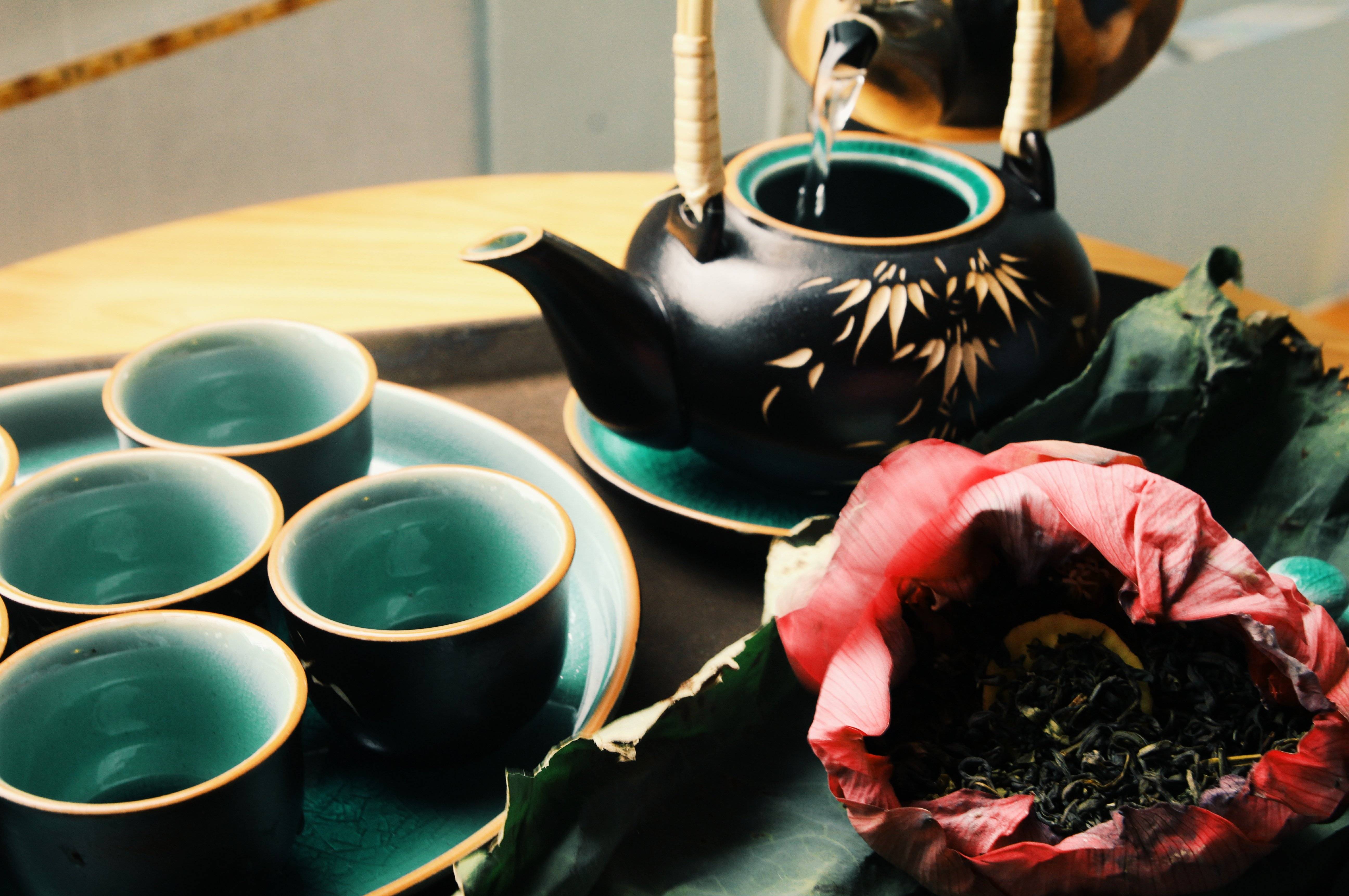 Красный чай: особенности, состав, виды, полезные свойства
