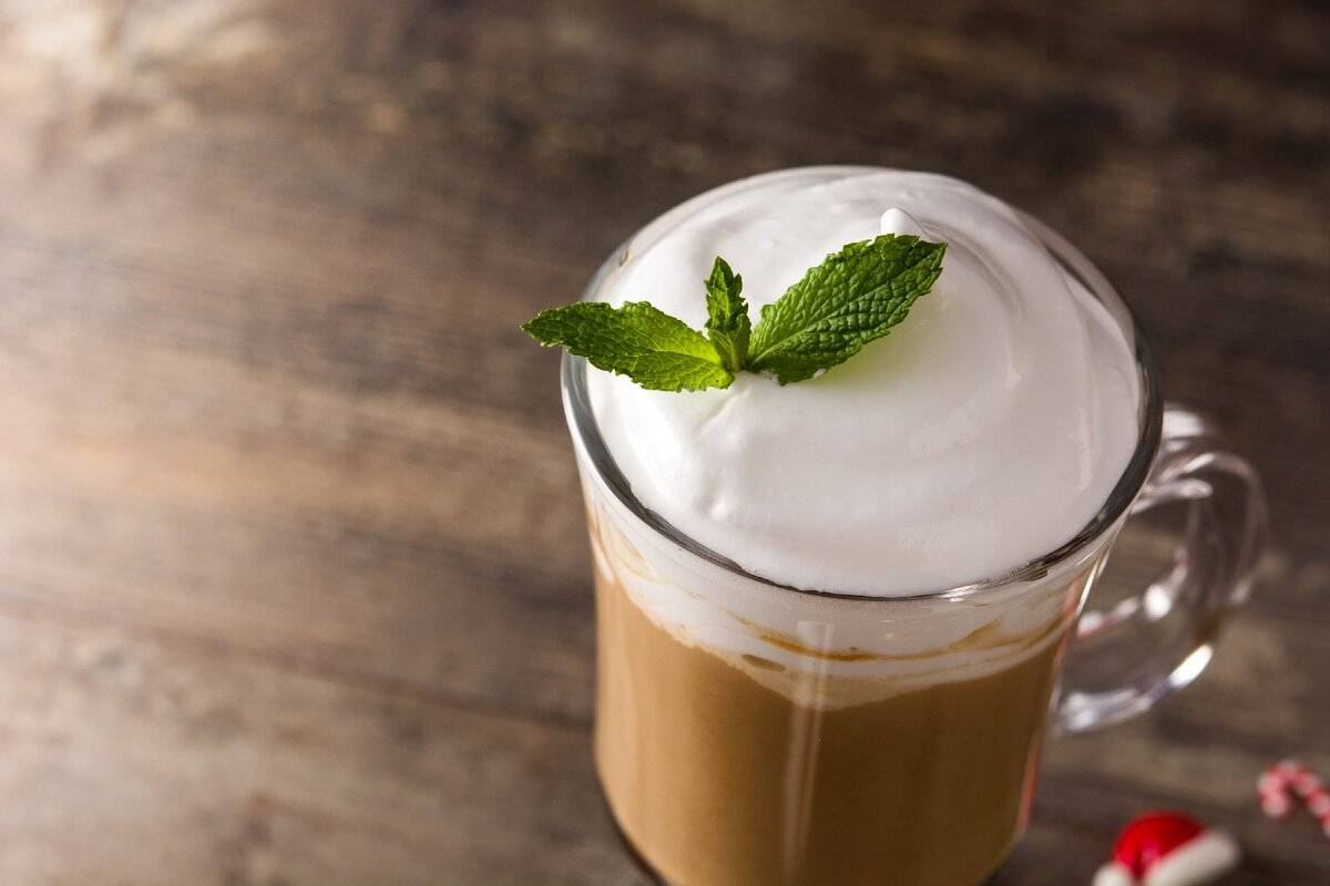 Кофе с мятой - свежесть в дополнение к классическому вкусу: польза и рецепты