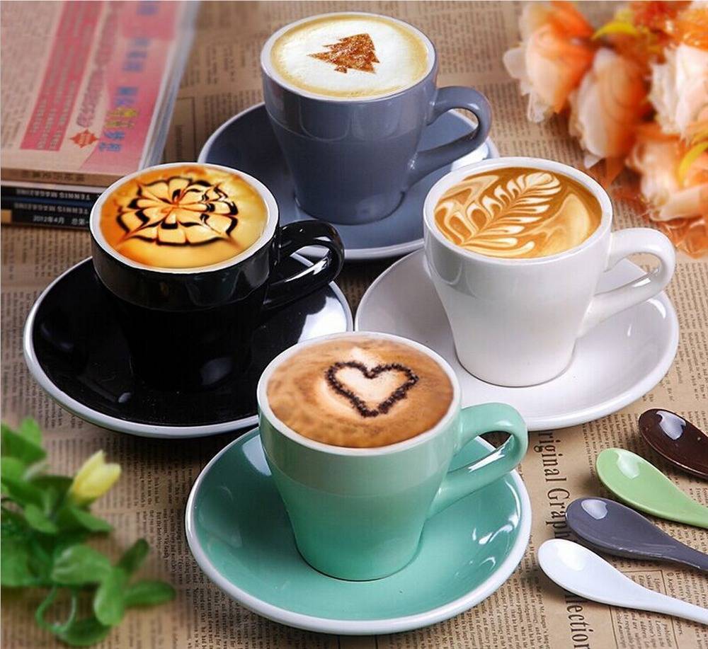 4 coffee. Красивые кофейные чашки. Несколько чашек кофе. Кофе в кружках. Кофейные чашки для капучино.