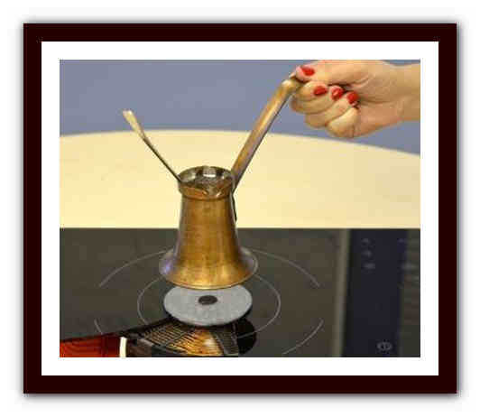 Как варить кофе в турке на газовой и электрической плите