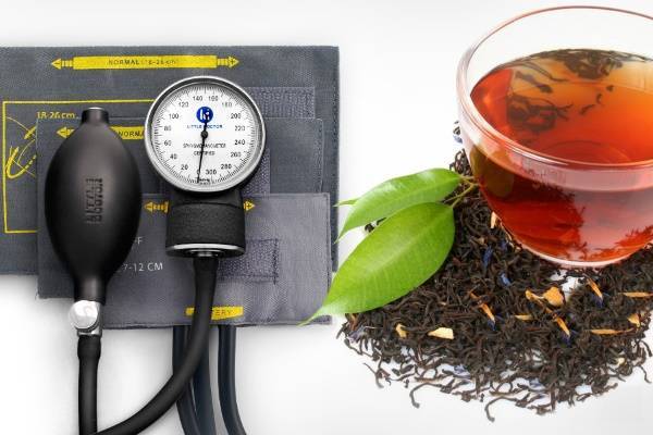 Черный чай повышает или понижает давление: как влияет на показатели и можно ли принимать при гипертонии?