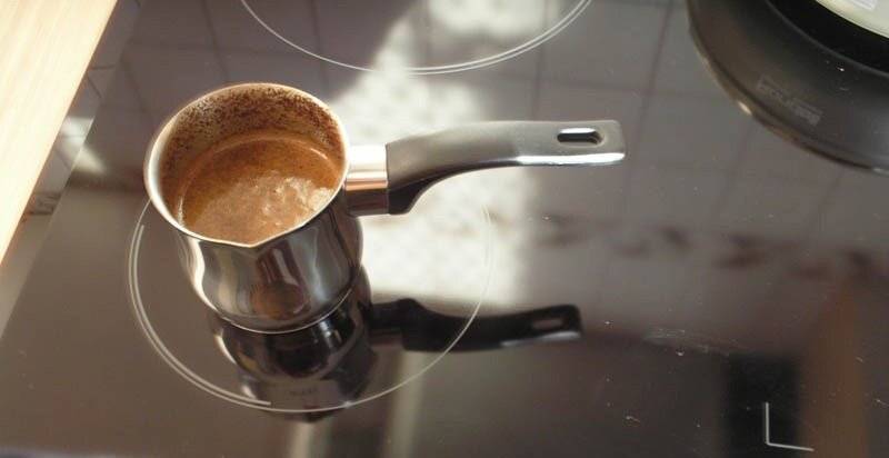 Как выбрать и применять электрическую турку для кофе