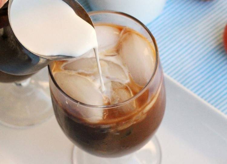 Кофейный коктейль – всевозможные ингредиенты и добавки. сладкие и несладкие рецепты, холодные и горячие, с алкоголем и без