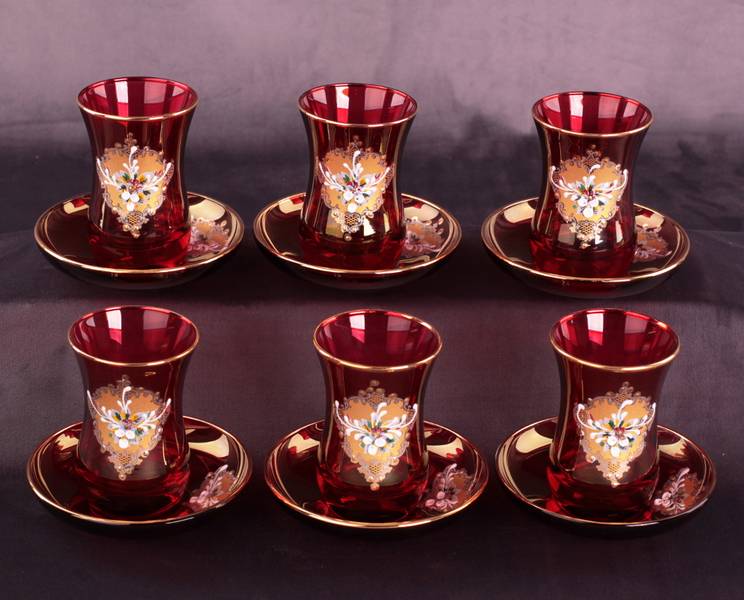 Турецкие чашки для чая (армуды)
