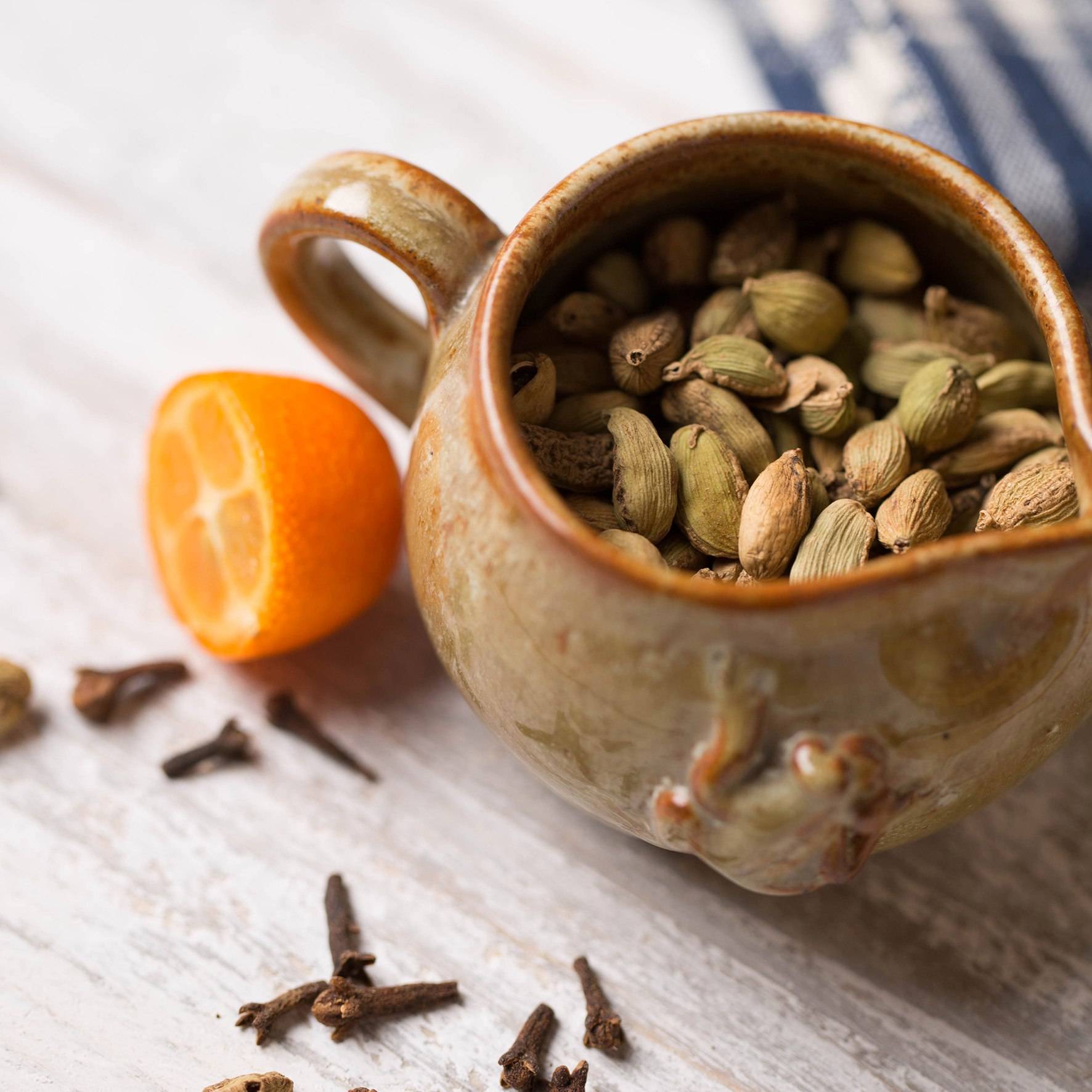Кофе с кардамоном — 6 рецептов, как приготовить пряный согревающий напиток