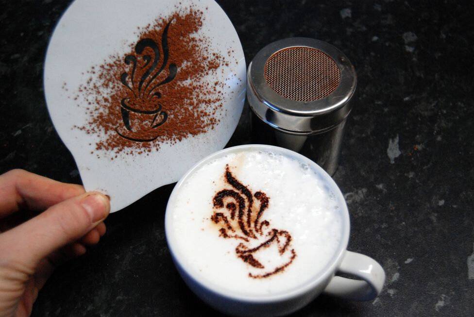Как бариста рисуют на кофе. как рисовать на кофе. рассмотрим подробнее некоторые из этих методов